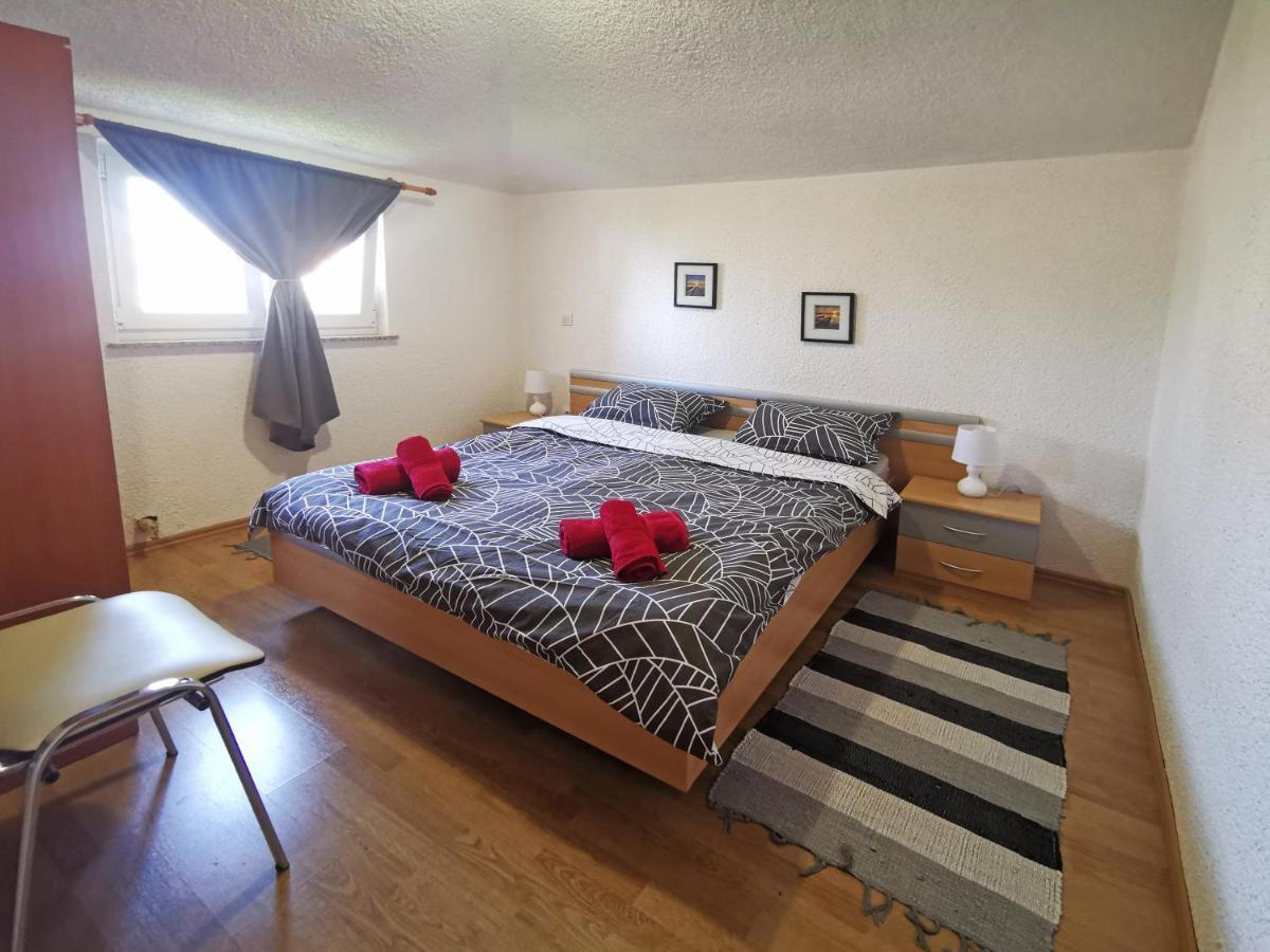 Apartman Luna Sveti Lovrec Pazenaticki Exterior photo