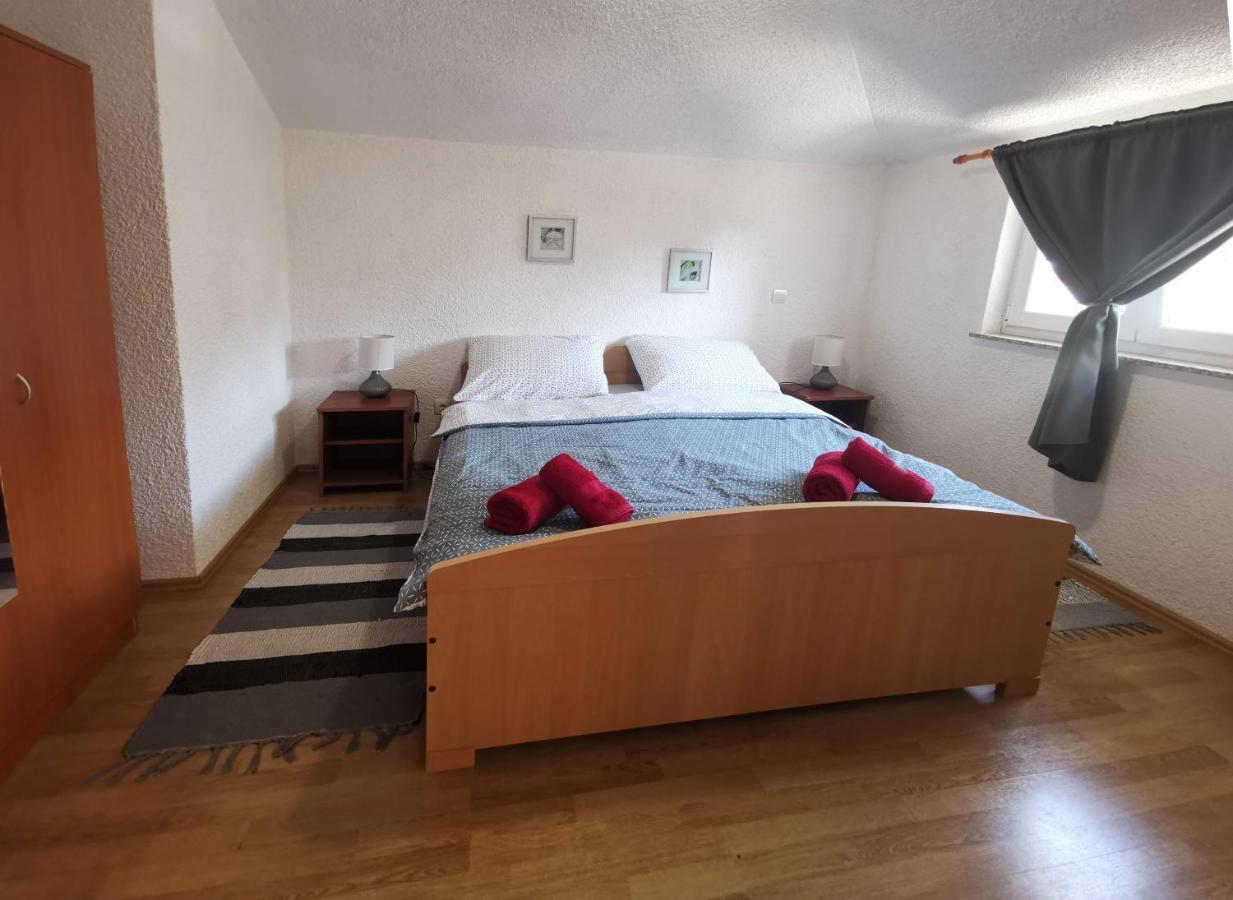 Apartman Luna Sveti Lovrec Pazenaticki Exterior photo