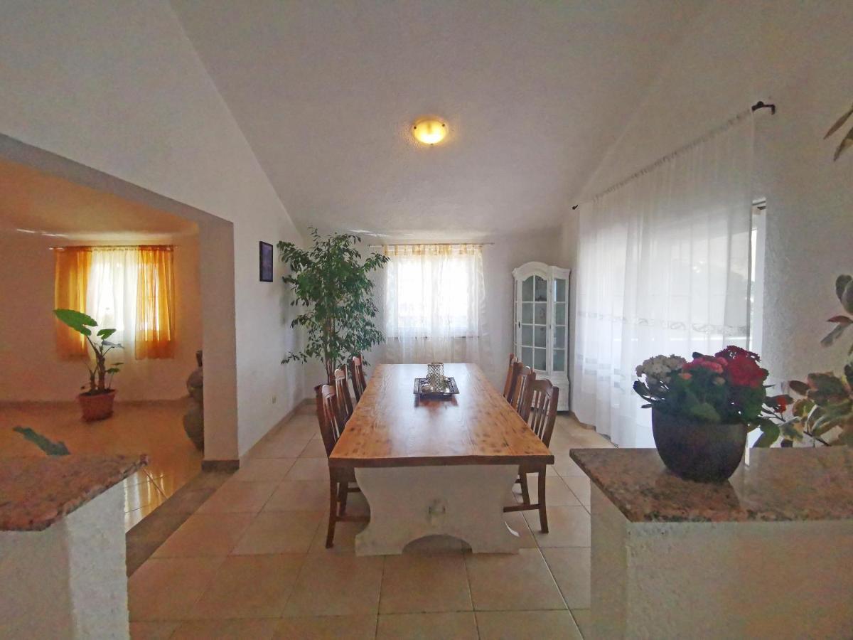 Apartman Luna Sveti Lovrec Pazenaticki Exterior photo